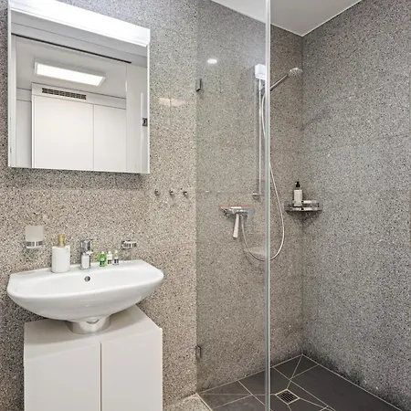 Bergstudio Iv I Laax I Bike & Hike I Parking פלימס